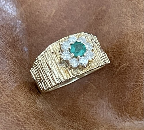 1979 Vintage 14k Yellow Gold Diamond & Emerald flower Ring Cigar Band Size 8.25 - Picture 14 of 18