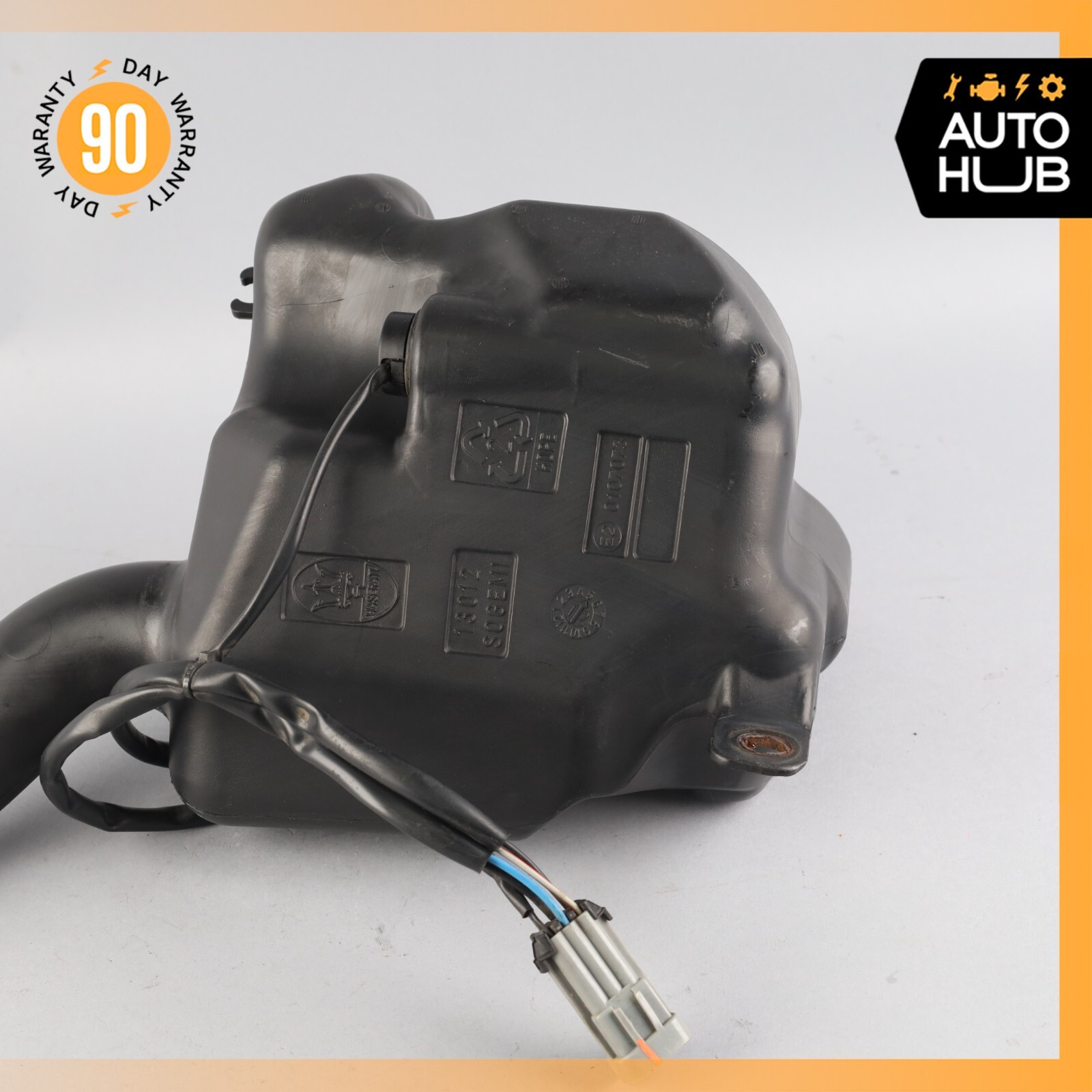 08-19 Maserati Quattroporte M139 Headlight Windshield Washer Bottle Tank OEM