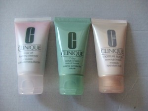 clinique moisture surge cleanser