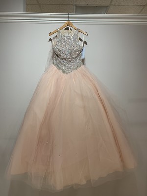 pre owned quinceanera dresses