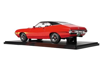 1972 FORD GRAN TORINO SPORT 2-DOOR RED 1/18 DIECAST MODEL CAR BY