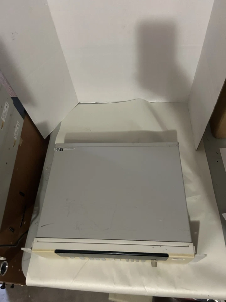 Interruptor multifunción Keysight 34980A Foto 4 de 4