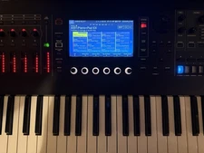 Roland Fantom 7 EX  76-key Synthesizer Workstation + Korg pedal.