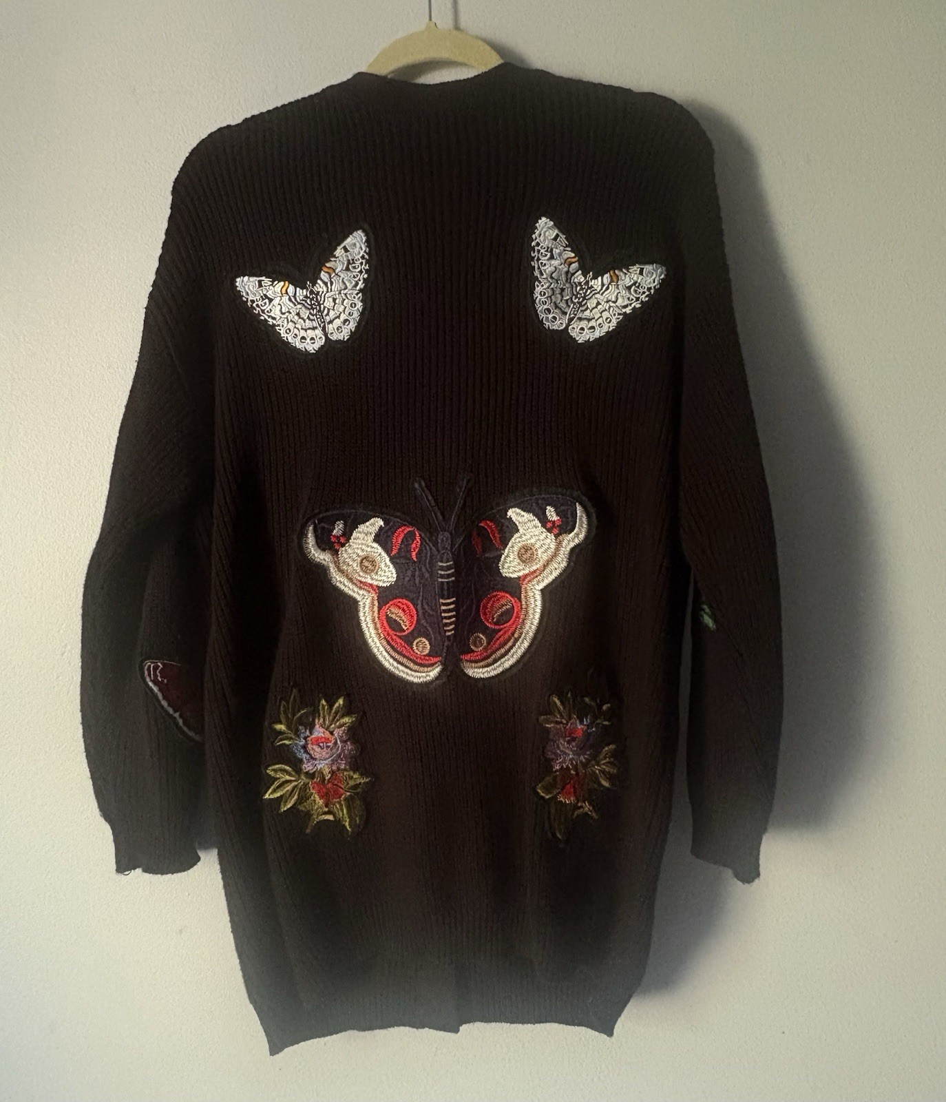 Bloomingdales AQUA Embroidered Patch Cardigan Swe… - image 10