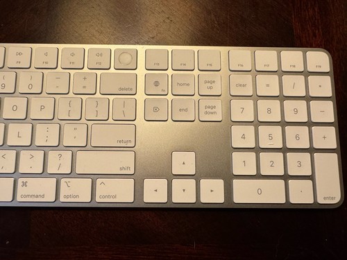 Apple Magic Keyboard with Touch ID & Numeric Keypad White A3119 (MXK73LL/A) - Bild 4 von 4