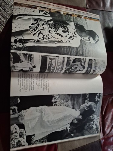 VANITY FAIR MAGAZINE 1968 - Picture 10 of 24