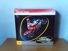 1/24 ONYX XM001 SUZUKI RGV 500 TEAM SUZUKI #1 KEVIN SCHWANTZ
