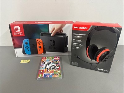 Nintendo Switch Konsole Neon Rot Blau Bundle mit Just Dance und neuem Headset
