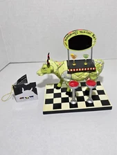 Cow Parade #7719 Harrisburg's Moo-tini Bar 2005