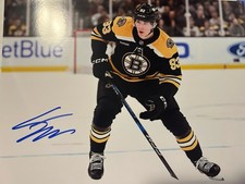 Fraser Minten Signed Photo Boston Bruins With COA 🐻🐻🐻