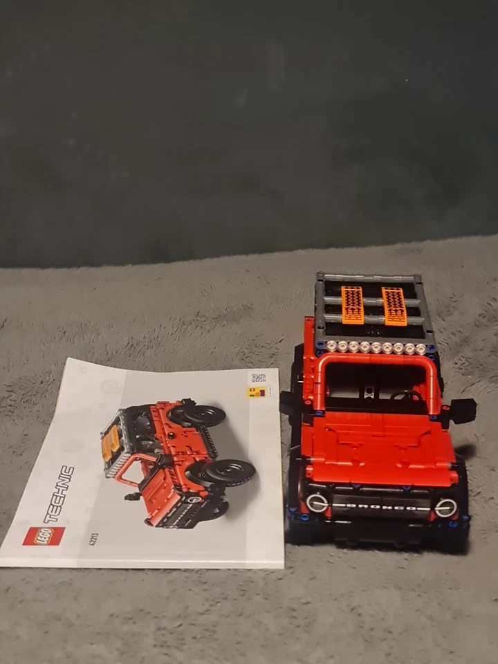 LEGO Technic 42213 Ford Bronco SUV, photo 1 of 4