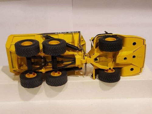 SIKU Bau Dumper Truck 1:50 Scale Model Working Machine Very Nice - Picture 7 of 10