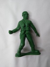 Vtg Large 4" Green Army Man Soldier Figure Greenbrier International Fighting