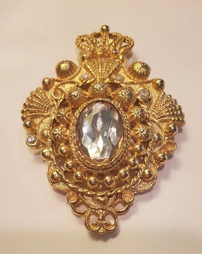 Vtg.1980s Regal Crown Rhinestone Costume Gold Brooch 2.25x2in Jewelry Unsigned