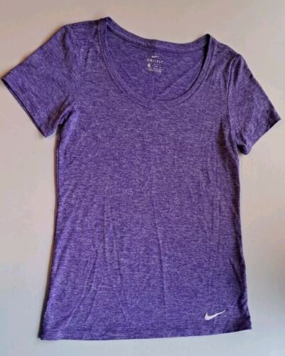 CAMISETA DRI-FIT LIVIANA MARCA NIKE DAMAS (TALLA: XS)