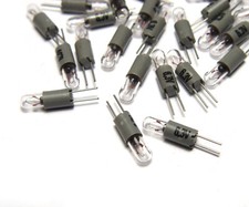 20x Skalen-Lampe / Steck-Glühbirne / Einlöt-Birne, RM 2.5, 6.3 V, 200 mA, NOS