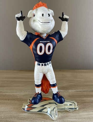 MILES the BRONCO Denver Broncos Mascot 2004 NFL Clear Logo Base Bobblehead NIB! - Picture 2 of 2