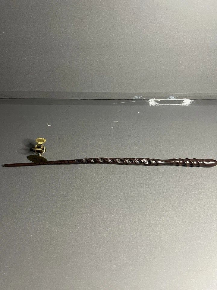 The Noble Collection - Cho Chang Character - 15in (39cm) Wizarding World Wand - Image 4 of 4