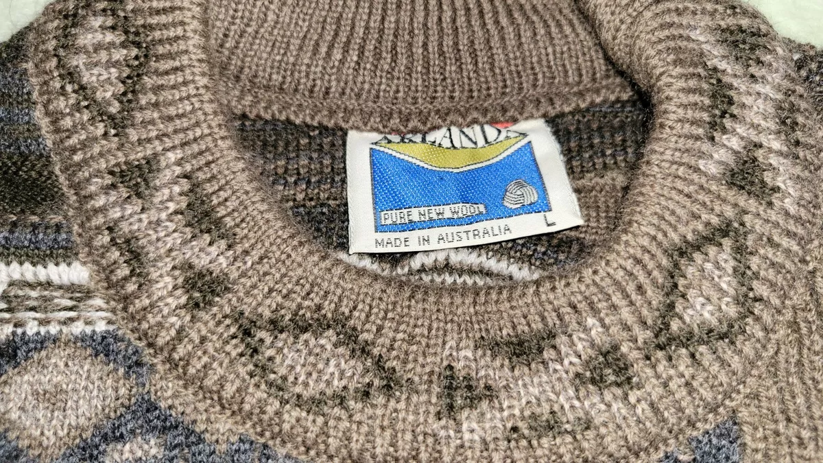 Aklanda knitwear shop sale