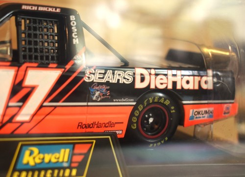 Chevy C-1500 1997 1/24 #17 Rick Bickle Sears Diehard Revell, Ltd. Ed. COA, NIB - Picture 5 of 17
