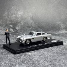 XIAOGUANG 1:43 Aston Martin DB5 007 Figure Alloy Car Model