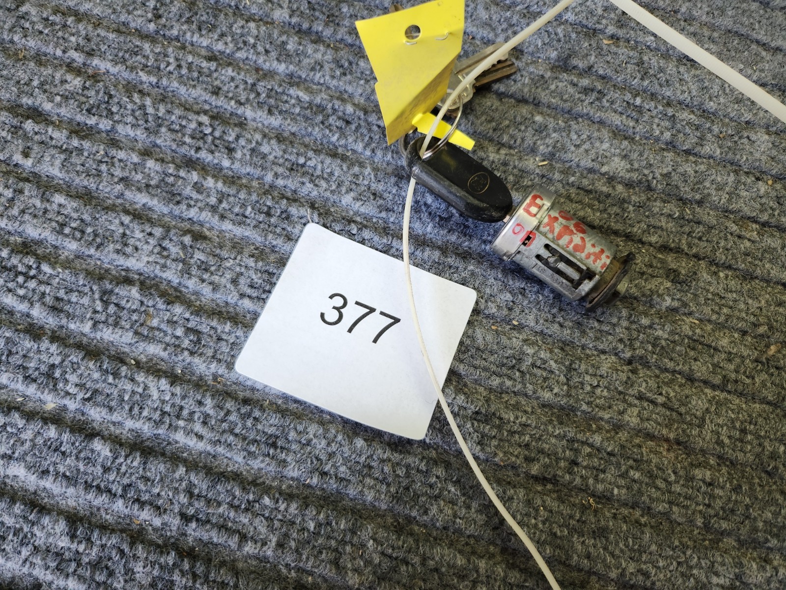 Switch Control Button Key For 2004 FORD EXPEDITION 57097359