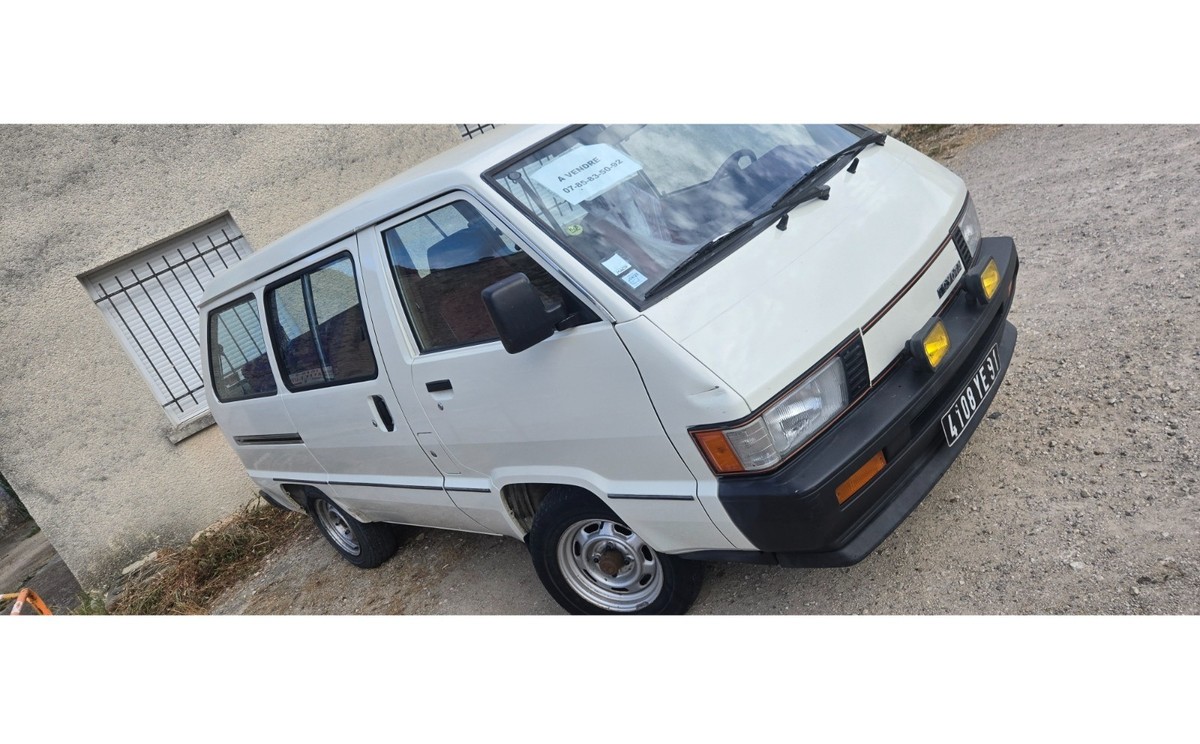 1985 Toyota Model F ,2.0L 5 speed, 8 seats , brand new condition