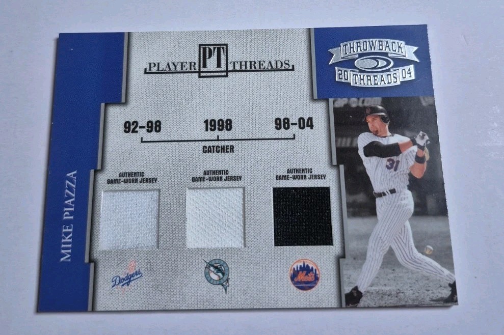 2004 Donruss Throwback Threads Player Threads Mike Piazza Relic /250 PT-45