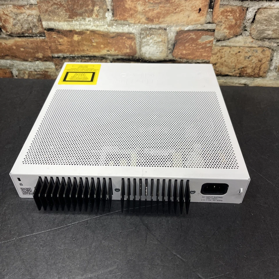 Cisco CBS250-24P-4G 24-Port Gigabit PoE Smart Ethernet Switch - Image 4 of 4