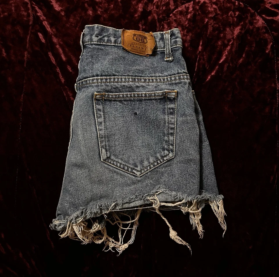 Pantalones cortos de mezclilla deshilachados vintage para mujer Route 66 talla 14 tiro alto ajustados Foto 3 de 3