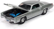 Auto World 1967 Cadillac Eldorado Light Green Crystal Firemist Metallic 1:64 D