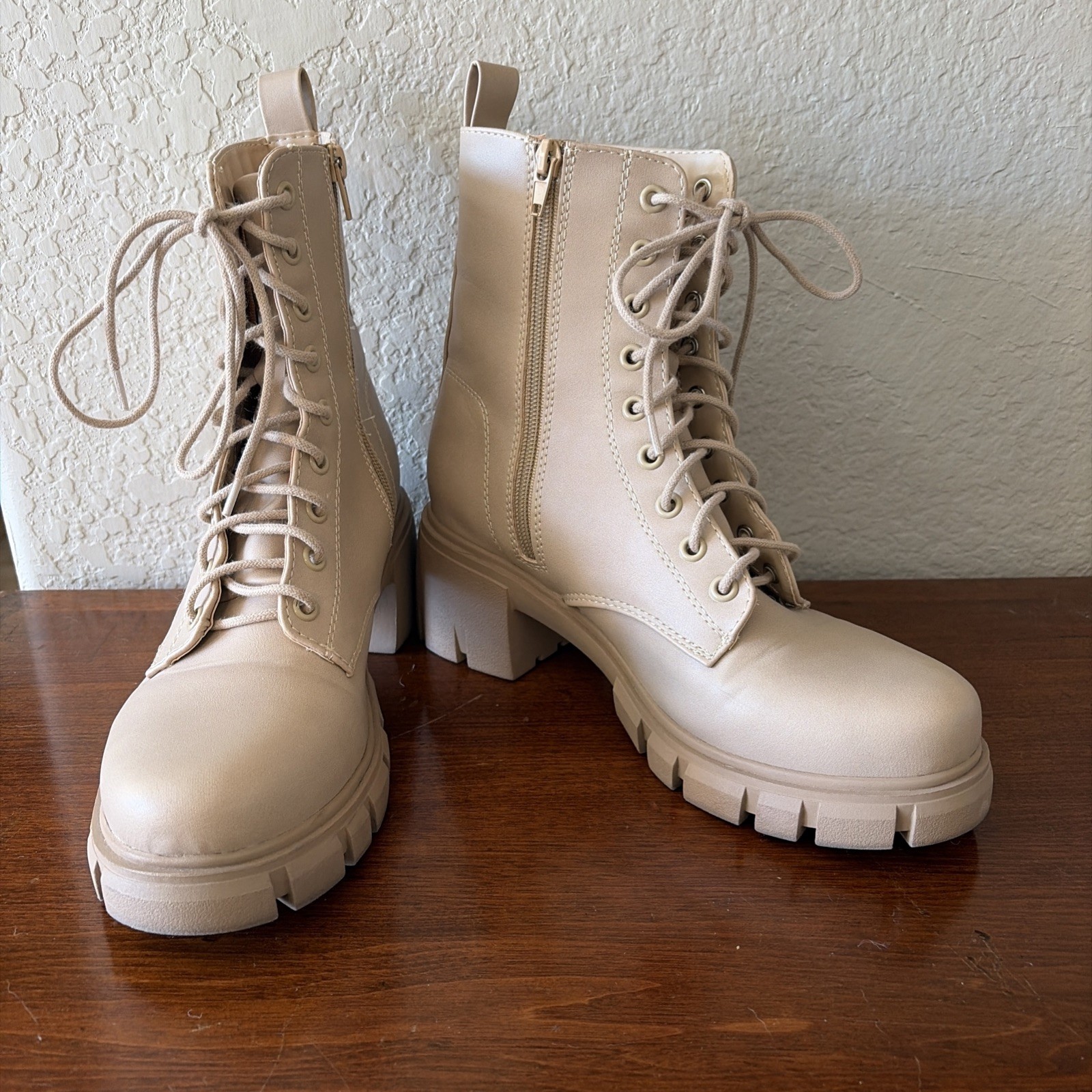 Soda Combat Boots Womens 9 Beige Faux Leather Mid Calf Lace Up Zip  Chunky Heel-image