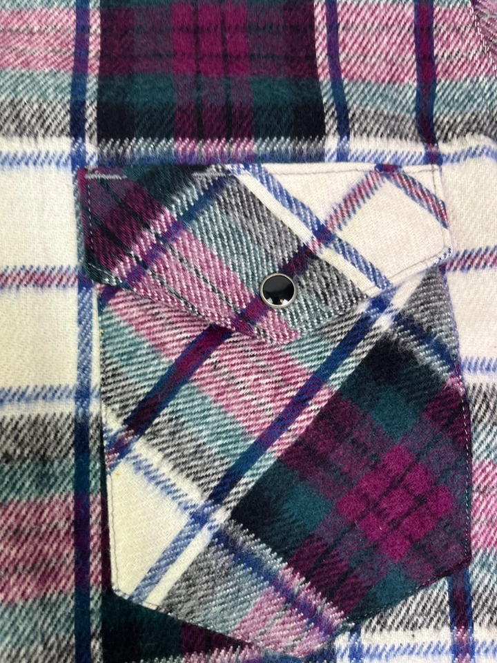 Wrangler Western Shirt Plaid Pearl Snaps Mens Large 16.5-36 X-Long Tails - Image 2 of 4