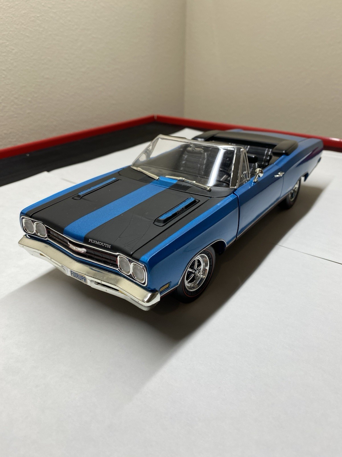 Ertl American Muscle 1969 Plymouth Gtx Convertible 1:18 Diecast