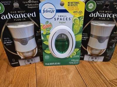 Bundle 2xAirWick Advanced Oil Warmers + Febreze Gain Small Spaces New 
