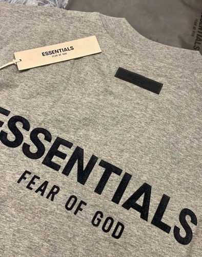 T-shirt manica corta Fear Of God Essentials farina d'avena scura (125BT212063F) taglia XS-XL - Foto 4 di 4