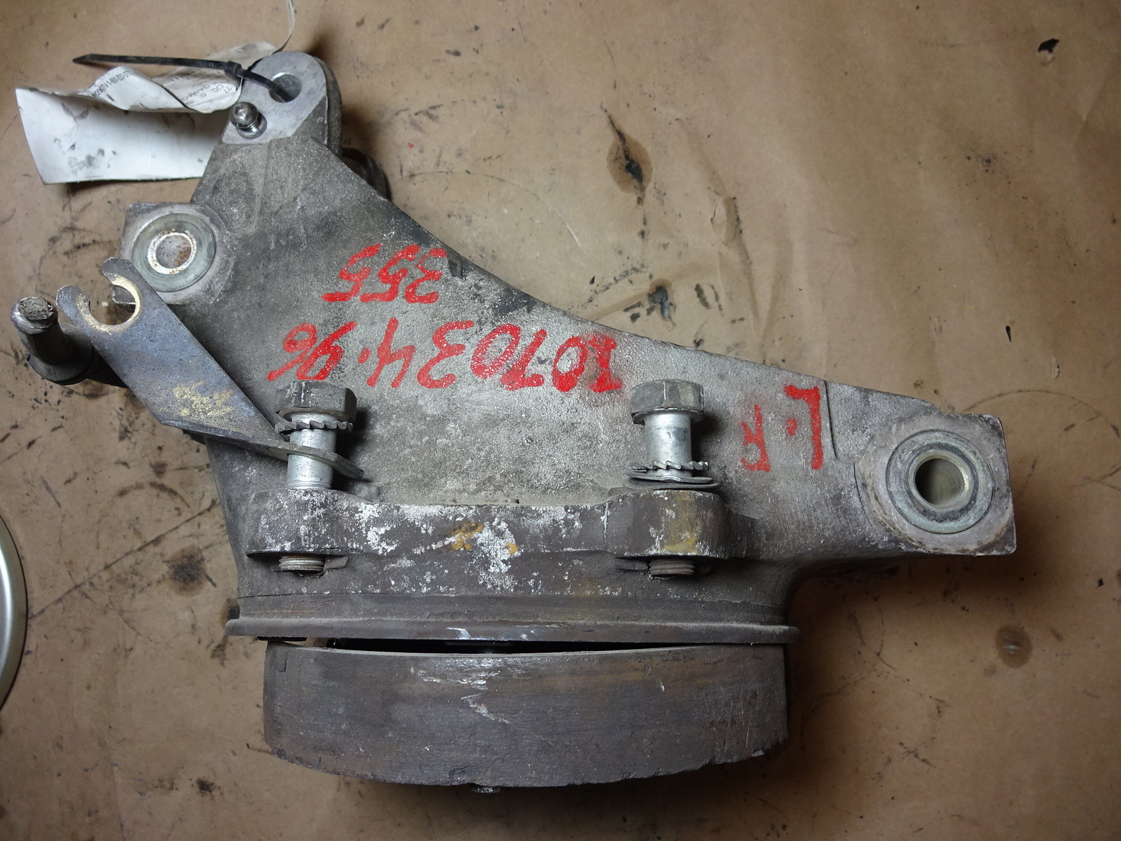 Ferrari 355 - LH Left Rear Hub Spindle / Steering Knuckle Holder # 162939