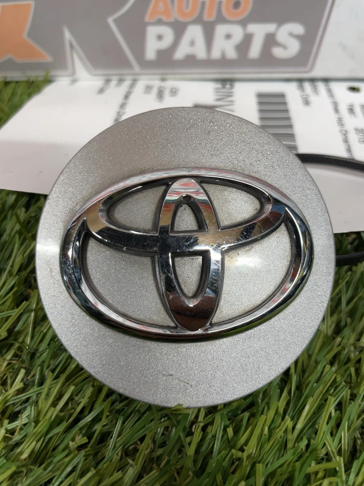 ✅ 2015 TOYOTA CAMRY CENTRO TAMPA CUBO RODA ORNAMENTO PN:42603-08030 FABRICANTE DE EQUIPAMENTO ORIGINAL - Imagem 2 de 4