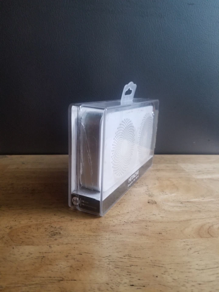 HITACHI Inspire the Next HIGH PERFORMANCE  BLUETOOTH SPEAKER - Image 3 of 3