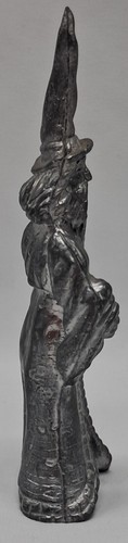 Vintage Heavy Metal Wizard Statue Molded. Silver In Color. RARE! - Picture 2 of 5