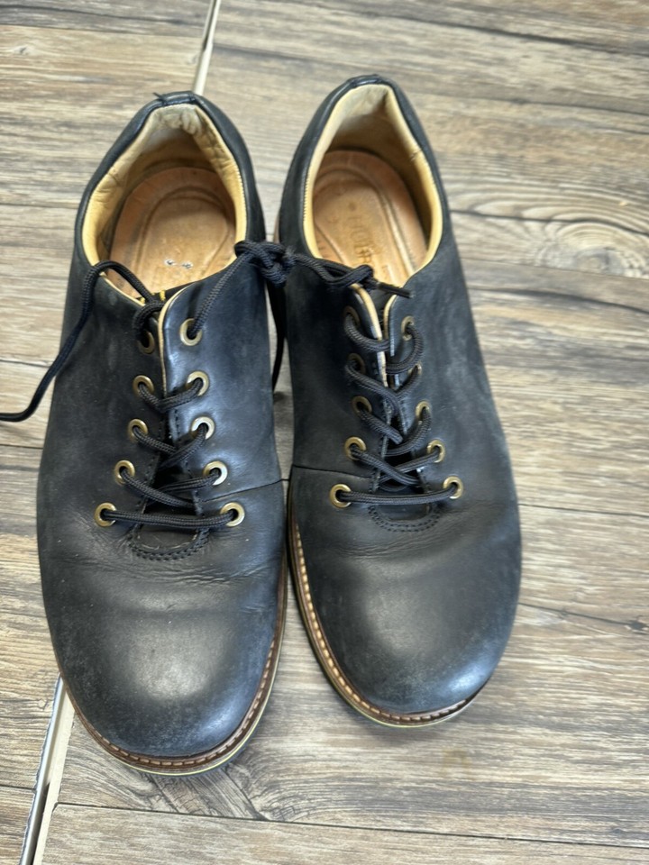 Samuel Hubbard Women Plain Toe Hubbard Free Black Nubuck Walking Shoe 8