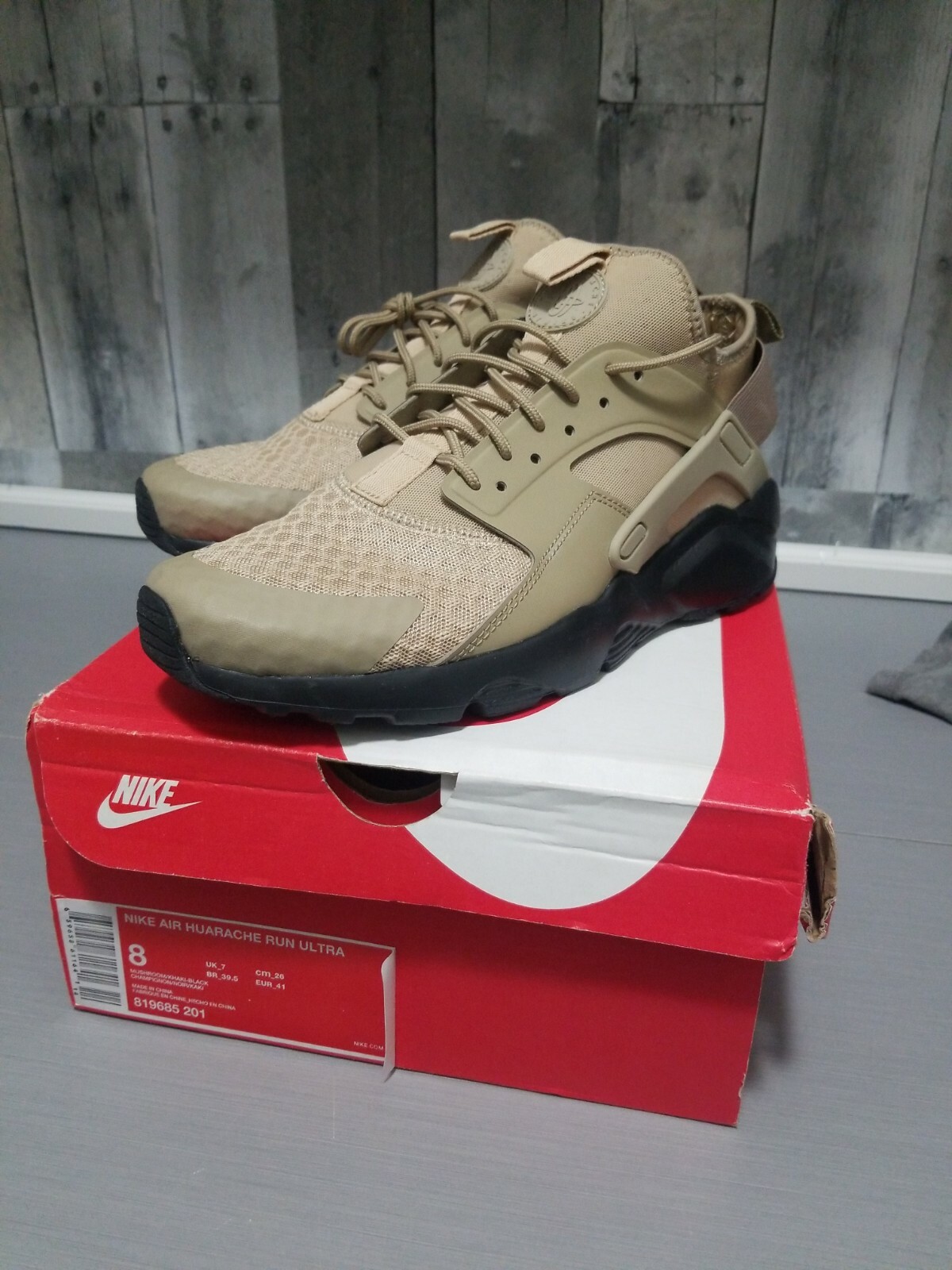 nike huarache ultra size 8