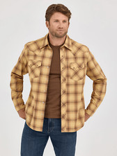 Men's Wrangler Retro Long Sleeve Sawtooth Snap Pocket Western Shirt - 112368074