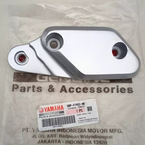 100% ORIGINAL YAMAHA MT15 RIGHT FOOTREST BRACKET B7D-F7443-00 100% ORIGINAL YAMAHA MT15 RIGHT FOOTREST BRACKET B7D-F7443-00