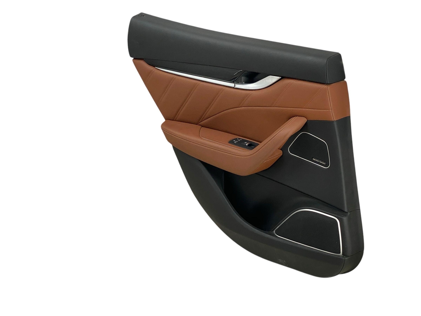 2017-2022 MASERATI LEVANTE REAR LEFT INTERIOR LEATHER DOOR PANEL BLACK & TAN