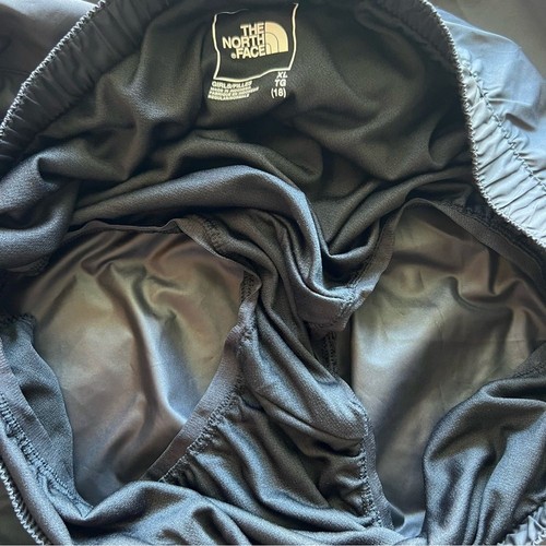 North Face Shorts Girls size XLarge black never stop running ombré logo NWT - Picture 4 of 7