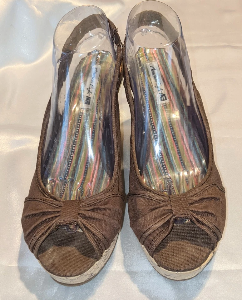 Zapatos de cuña American Eagle para mujer punta abierta tacones de corcho tela marrón talla 10 Foto 3 de 4