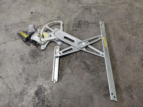 85702-02020 Fensterheber vorne links. für TOYOTA AURIS (E18) 20 1158833 - Bild 3 von 10