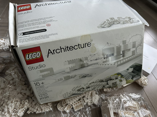 LEGO ARCHITECTURE: Architecture Studio (21050) - Bild 1 von 6