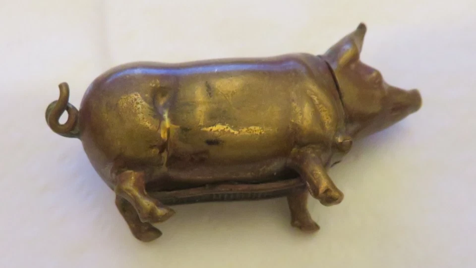 Ancien Pyrogene porte-allumettes forme d'un Cochon en laiton art deco BE - Photo 2/4